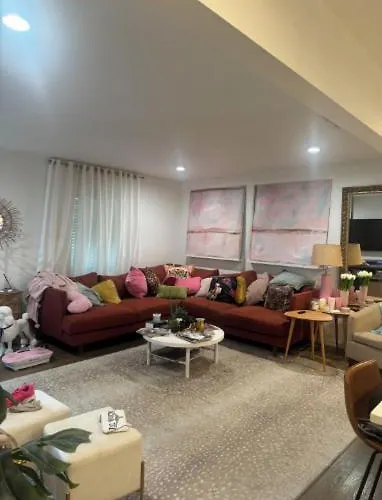 Charming 2-bed House In Worth Walking Distance To Dickies And Will Rogers